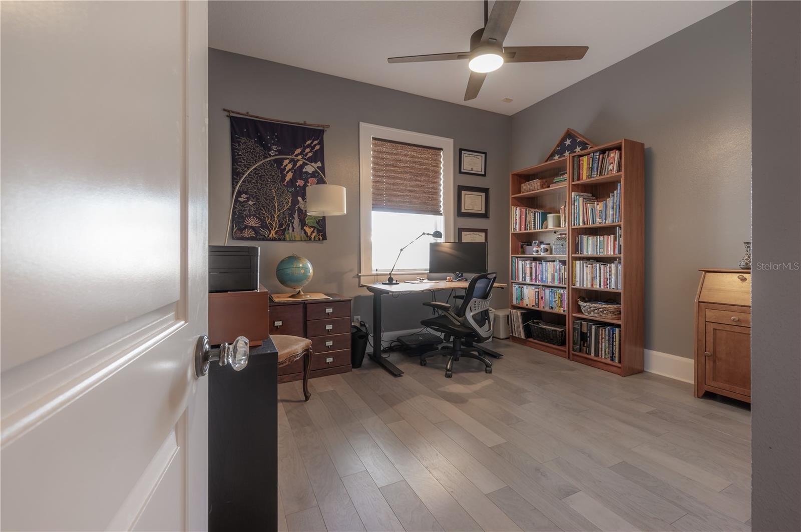 SUBURB ROYAL - Residential