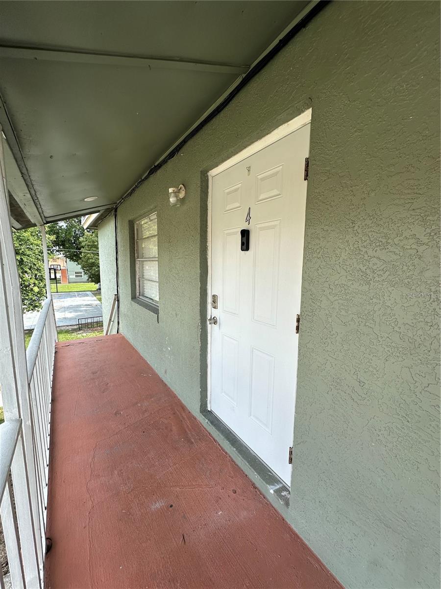 702 MICHIGAN COURT 4