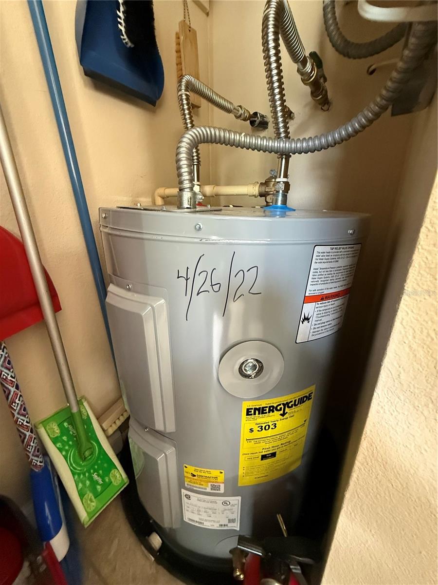 ON TOP OF THE WORLD - Residential