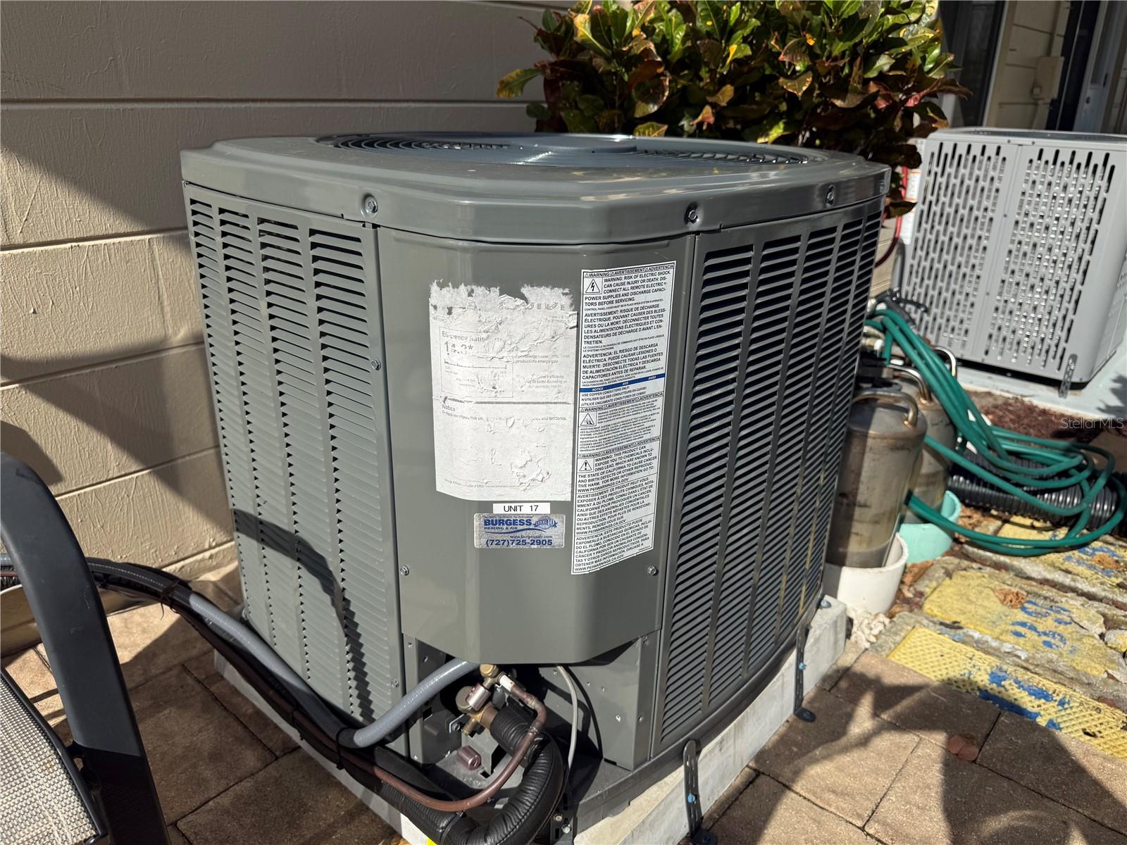 ON TOP OF THE WORLD - Residential