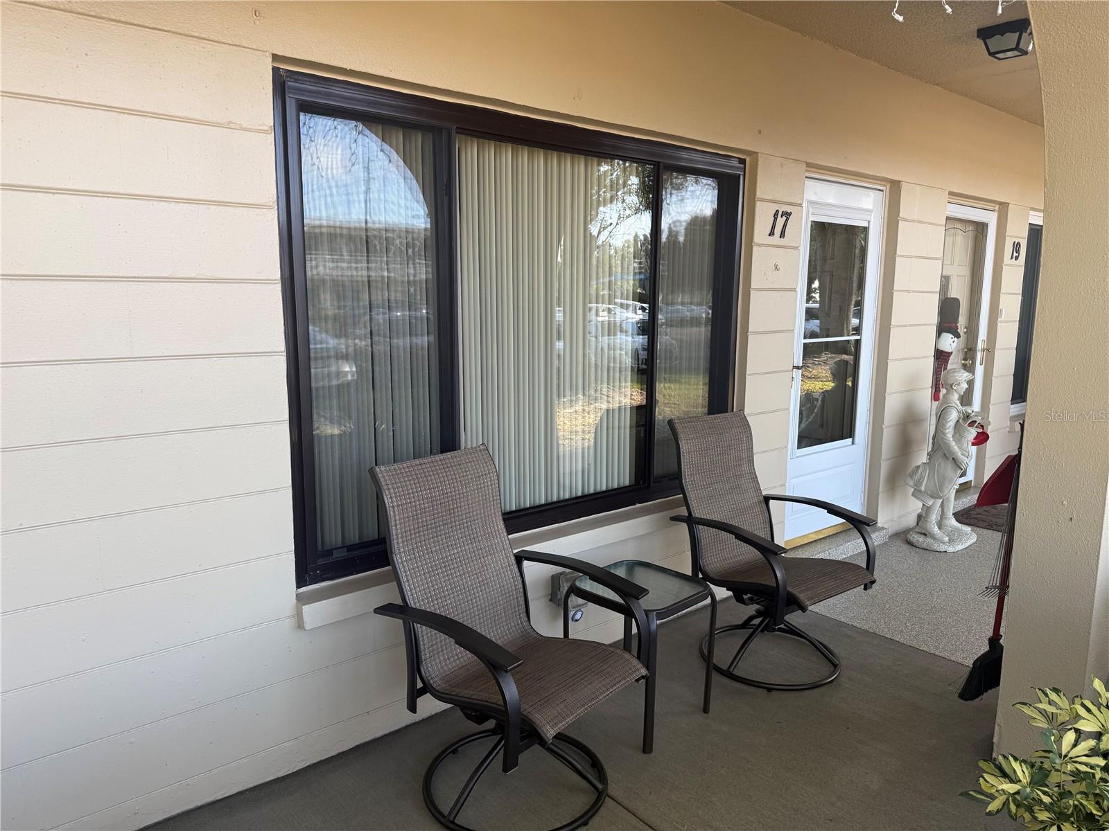 ON TOP OF THE WORLD - Residential