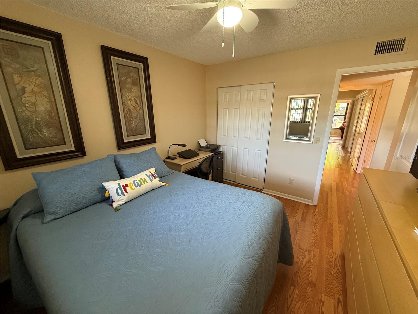 ON TOP OF THE WORLD - Residential