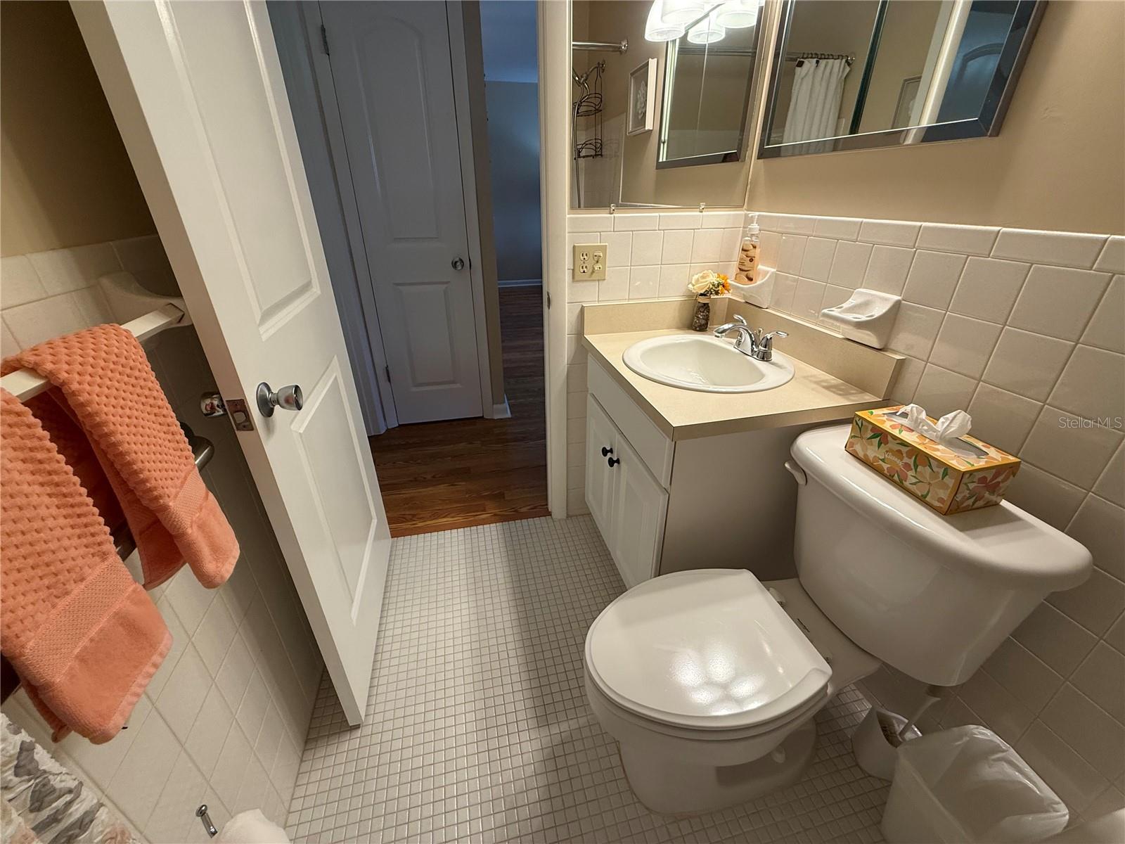 ON TOP OF THE WORLD - Residential