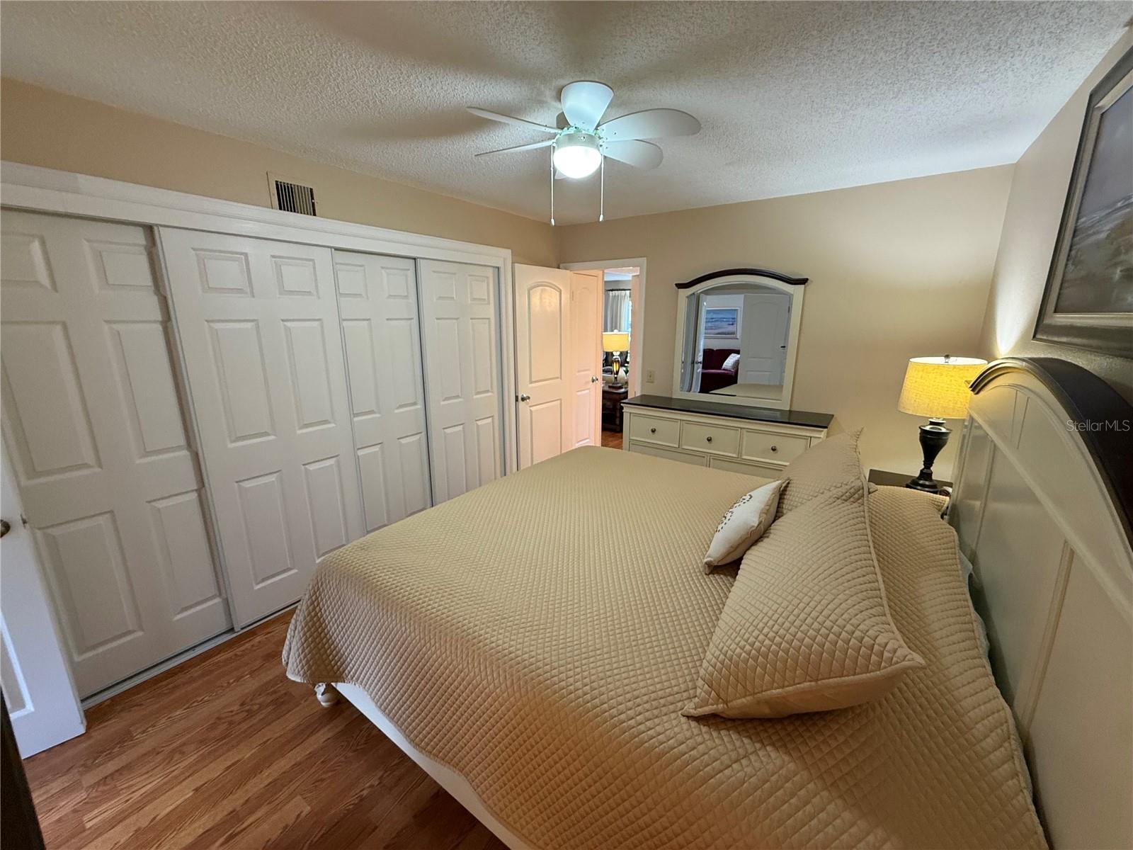 ON TOP OF THE WORLD - Residential