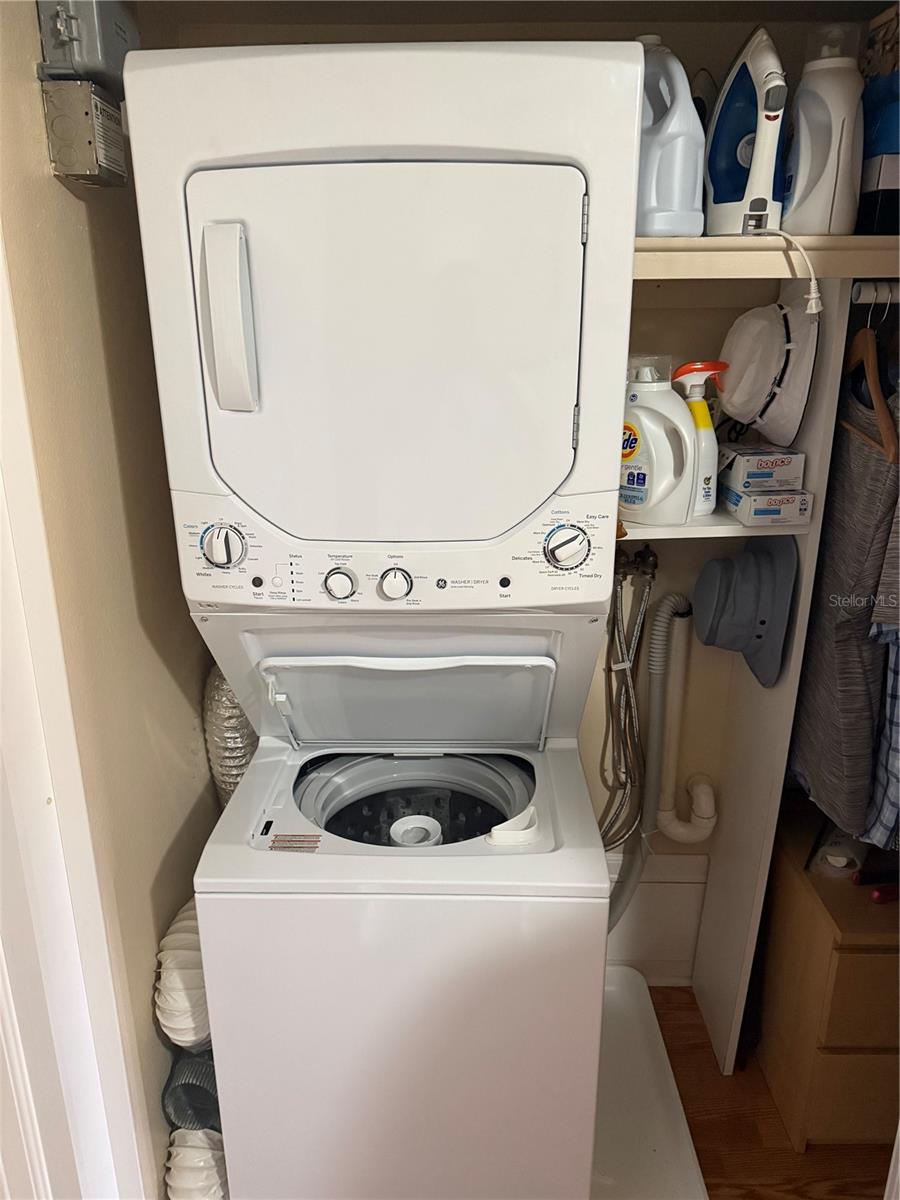 ON TOP OF THE WORLD - Residential