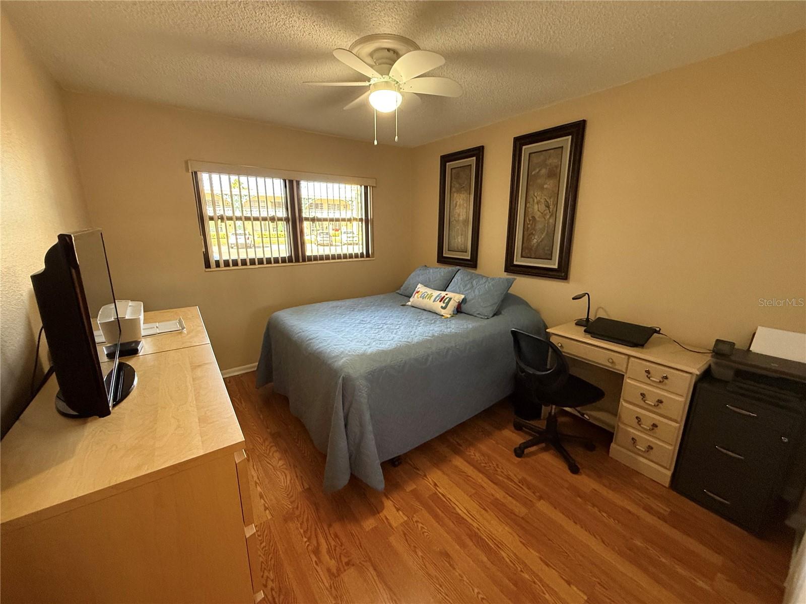 ON TOP OF THE WORLD - Residential