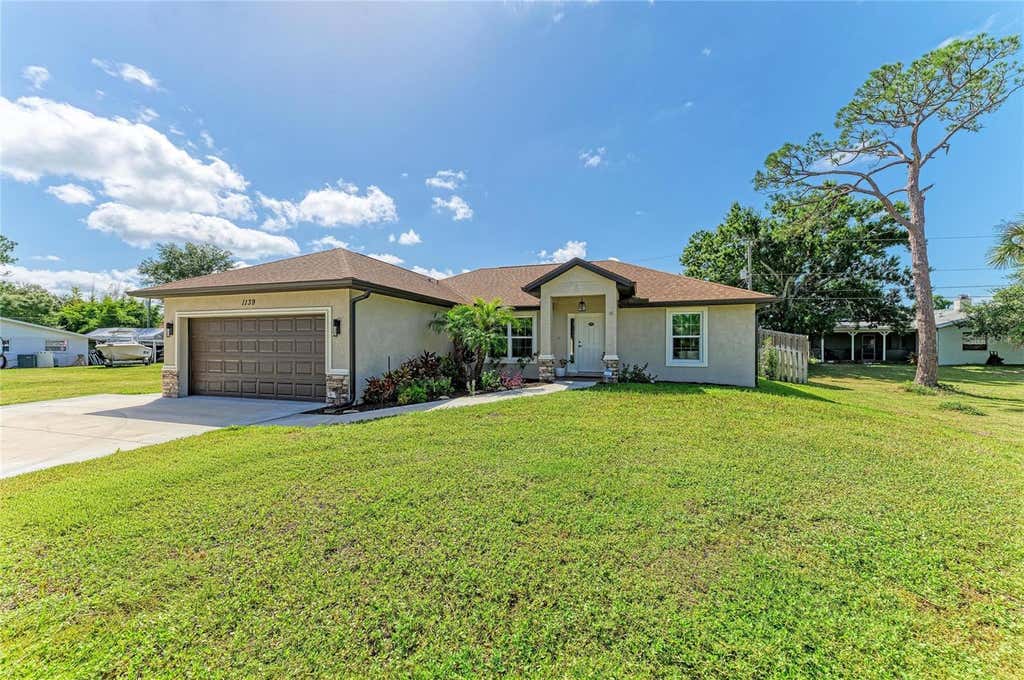 Photo of 1139 Primrose Road, Venice, FL 34293 (MLS # N6145433)