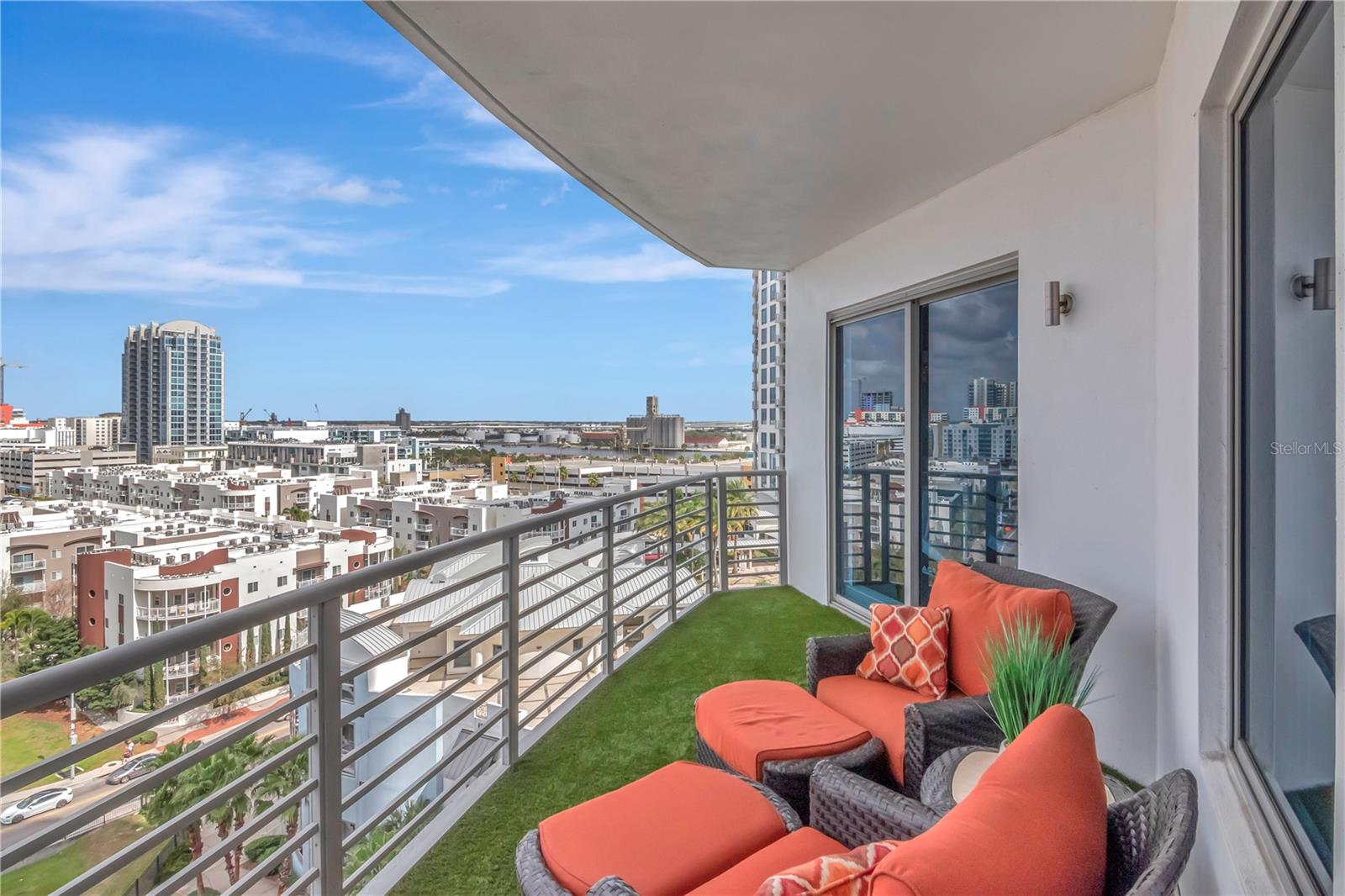 TOWERS OF CHANNELSIDE CONDOMIN - Residential