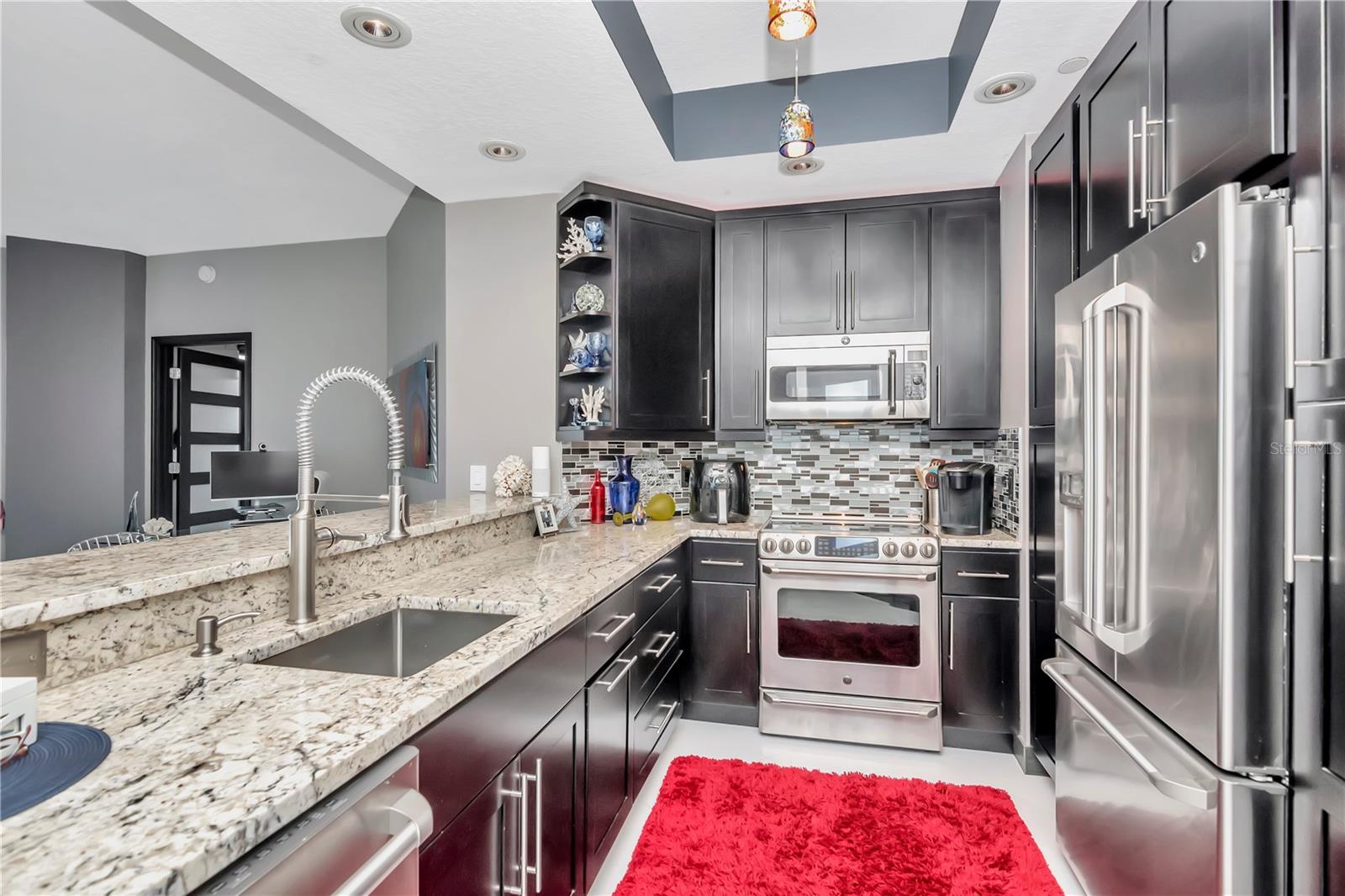 TOWERS OF CHANNELSIDE CONDOMIN - Residential