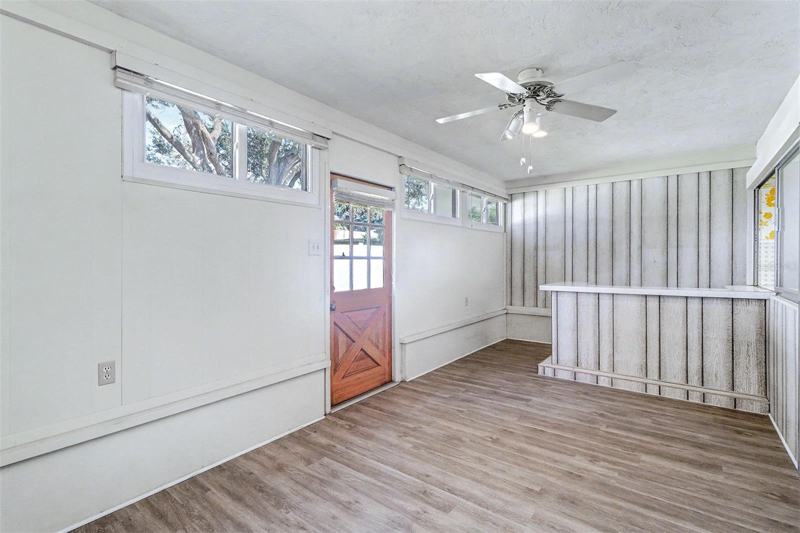 CROSSROADS ESTATES 1ST ADD - Residential