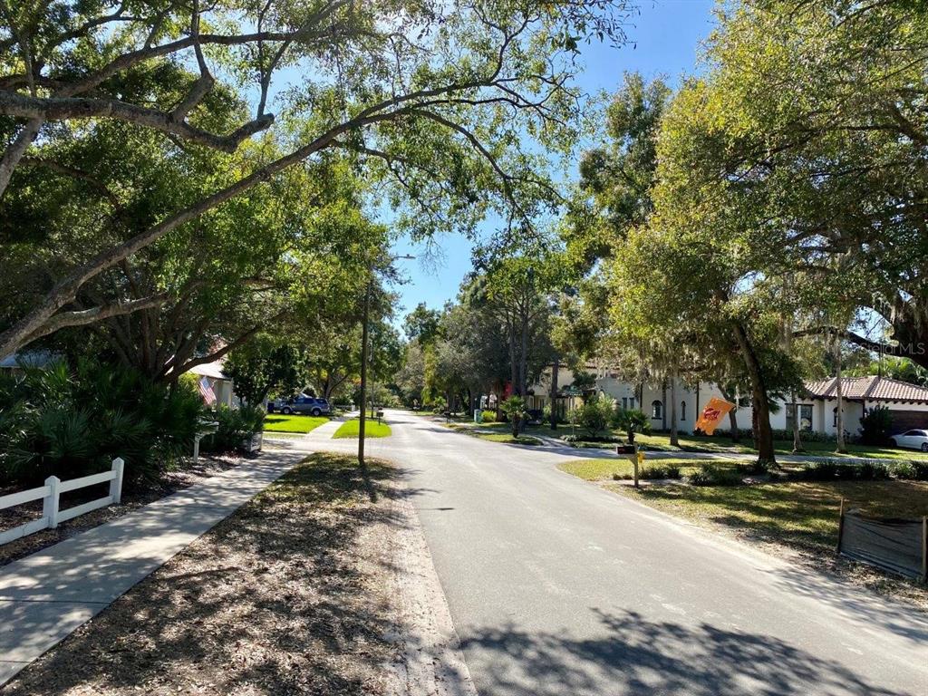 LYNWOOD - Residential