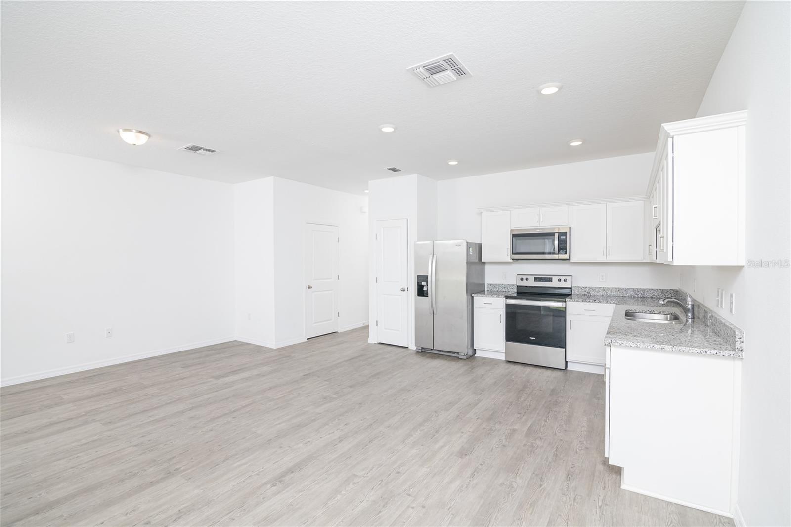 MADISON PLACE PH 3 - Residential