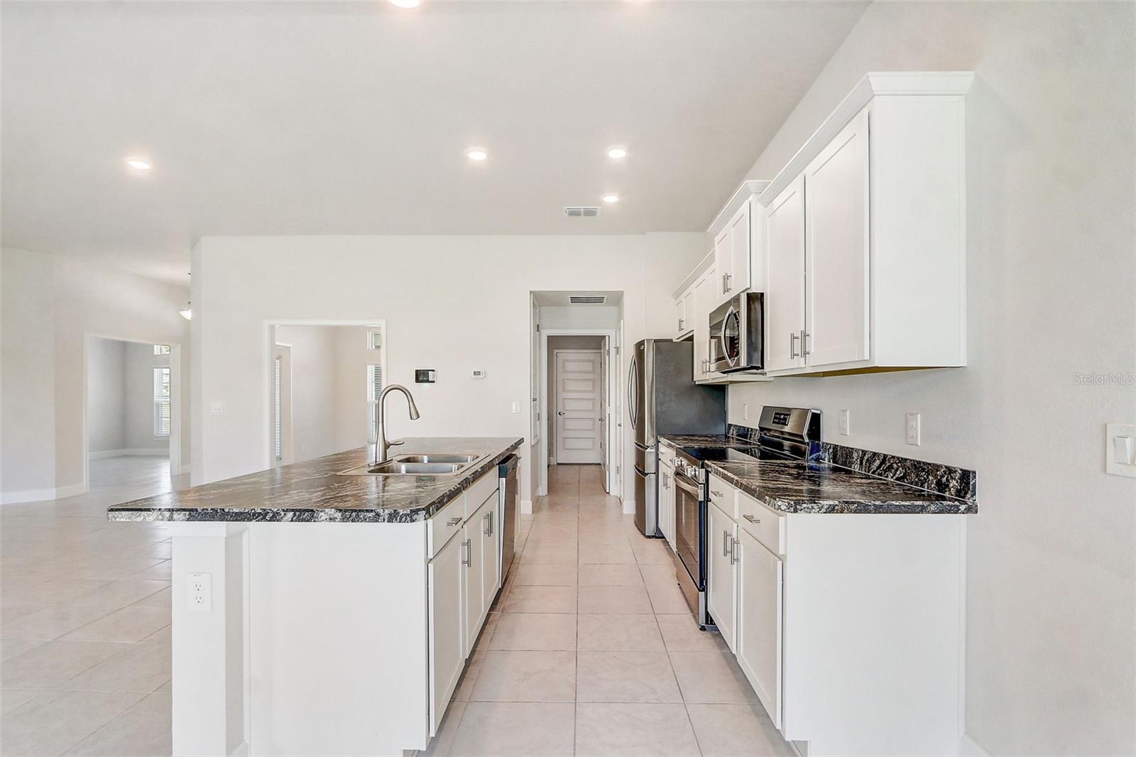 OCALA WATERWAY ESTATE - Residential