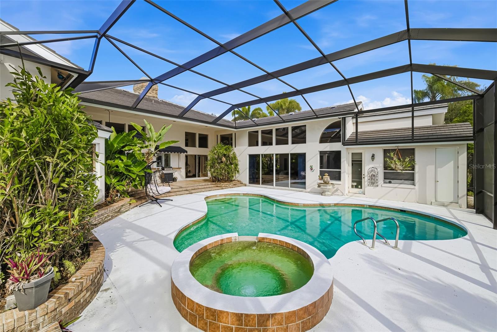 PRESTANCIA - Residential