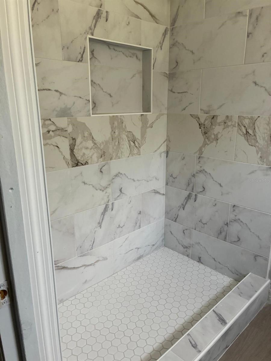 LEESBURG LIBERIA - Residential