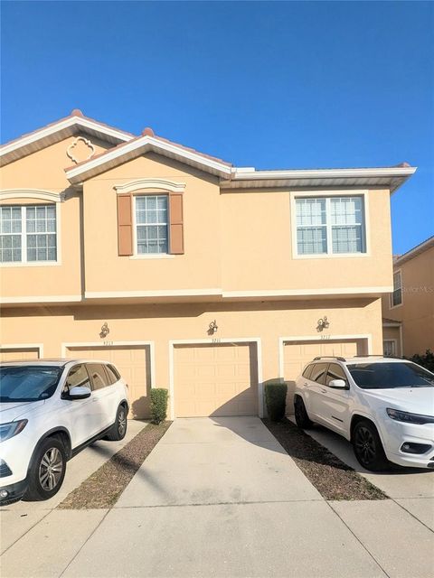 Photo of 3711 Parkridge Circle #6-201, Sarasota, FL 34243 (MLS # A4692355)