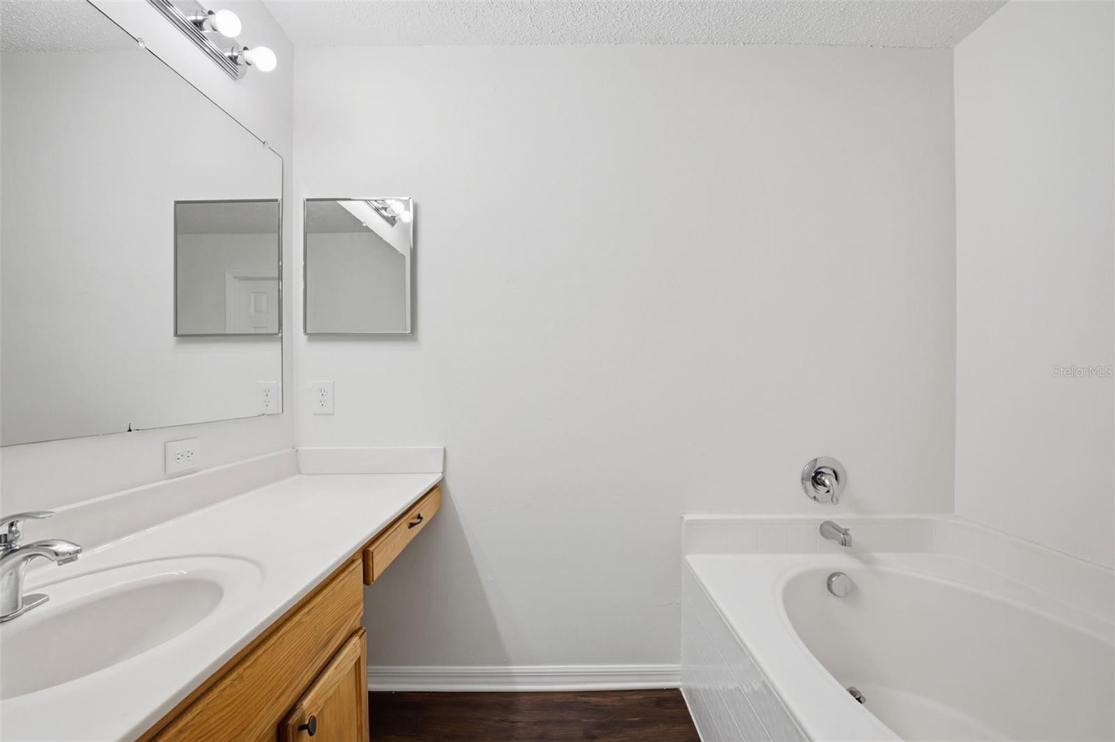 ABERDEEN PH 02 - Residential