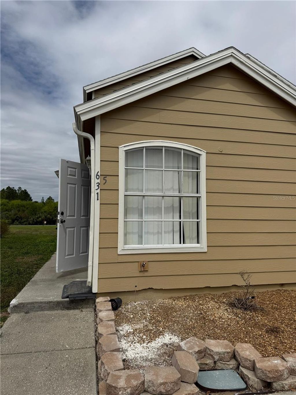 Photo of 631 Washington Palm Loop #5, Davenport, FL 33897 (MLS # O6392210)