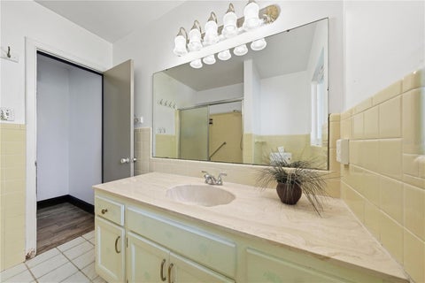 Tiny photo for 1612 Orange Avenue, Tavares, FL 32778 (MLS # G5118544)