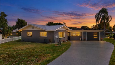 Tiny photo for 1612 Orange Avenue, Tavares, FL 32778 (MLS # G5118544)