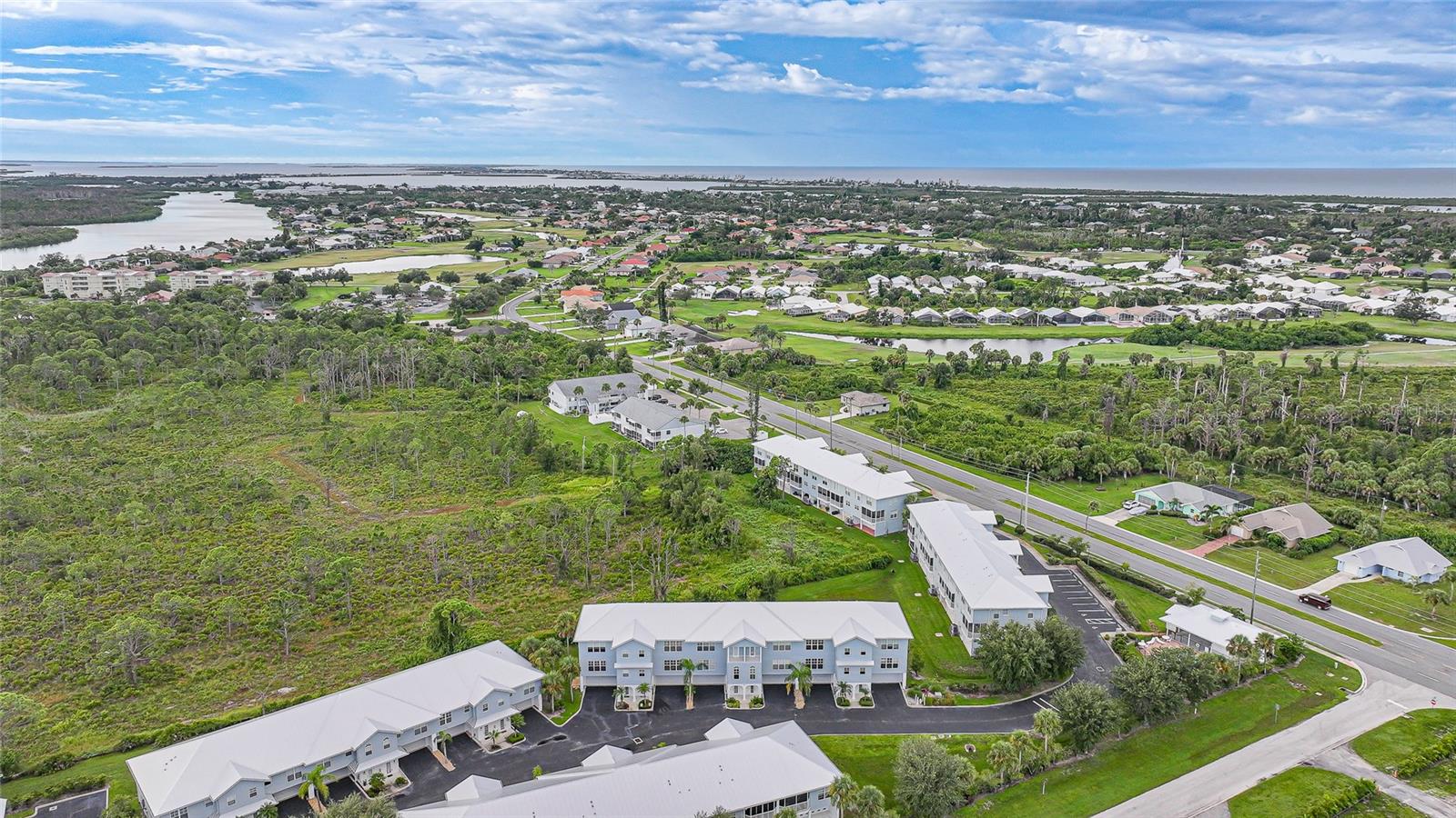 TOWNHOMES/CAPE HAZE - Residential