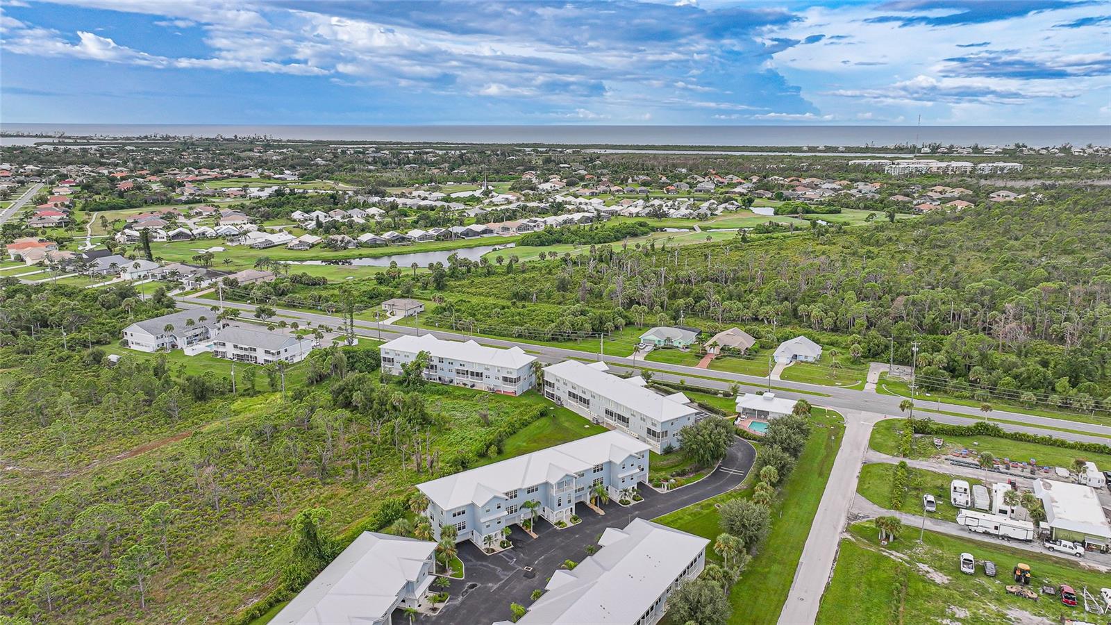 TOWNHOMES/CAPE HAZE - Residential