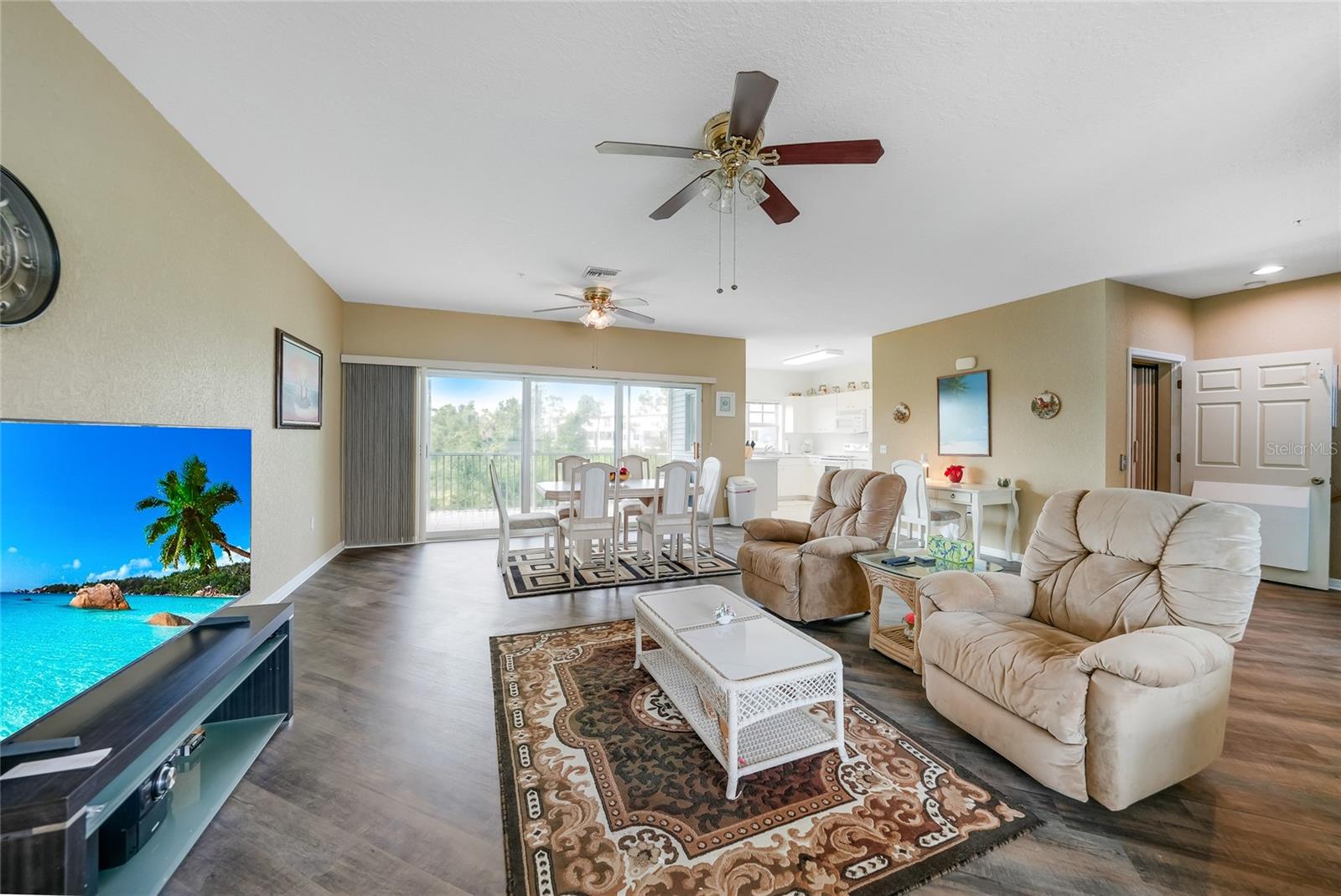 TOWNHOMES/CAPE HAZE - Residential