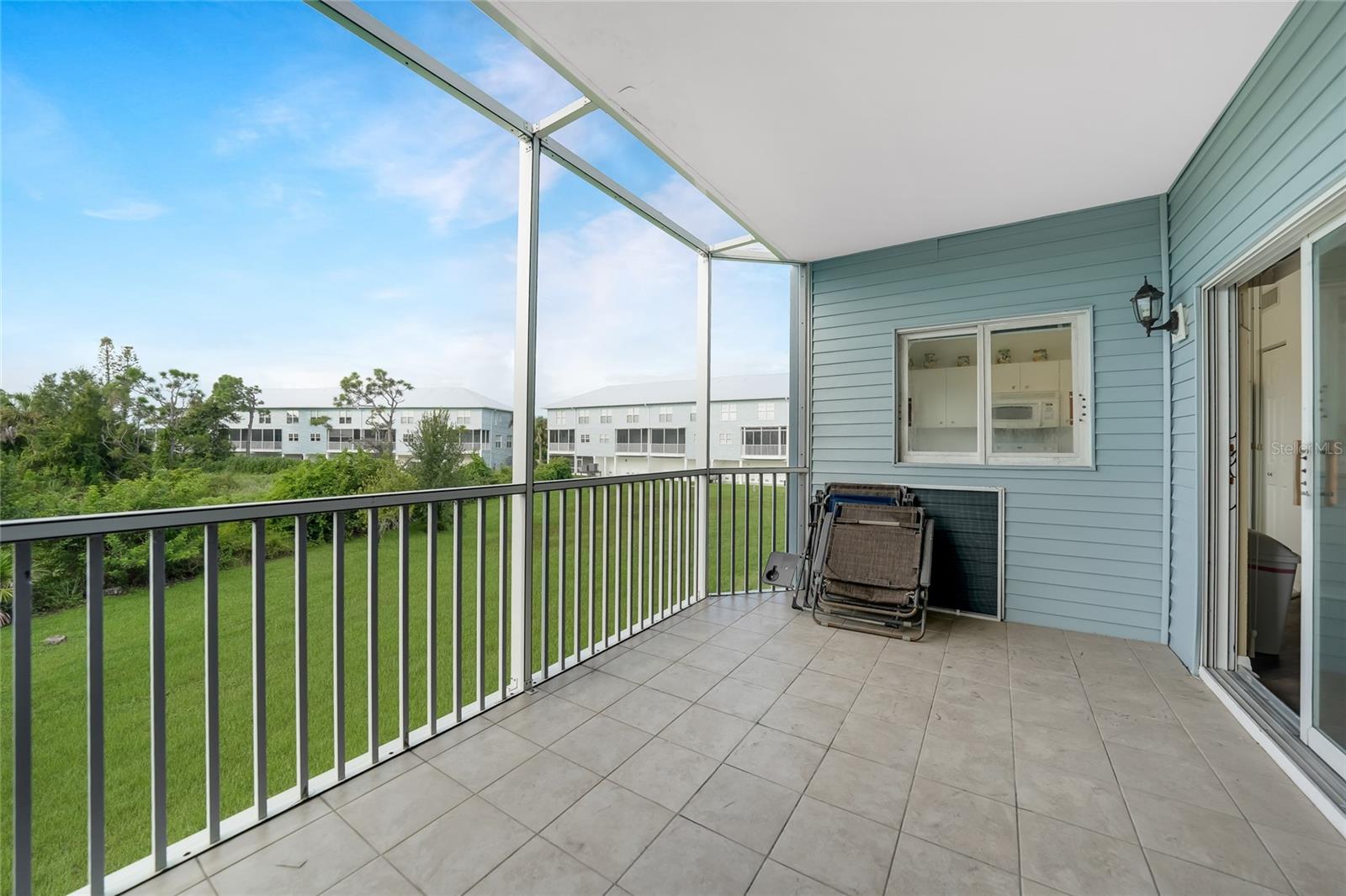 TOWNHOMES/CAPE HAZE - Residential