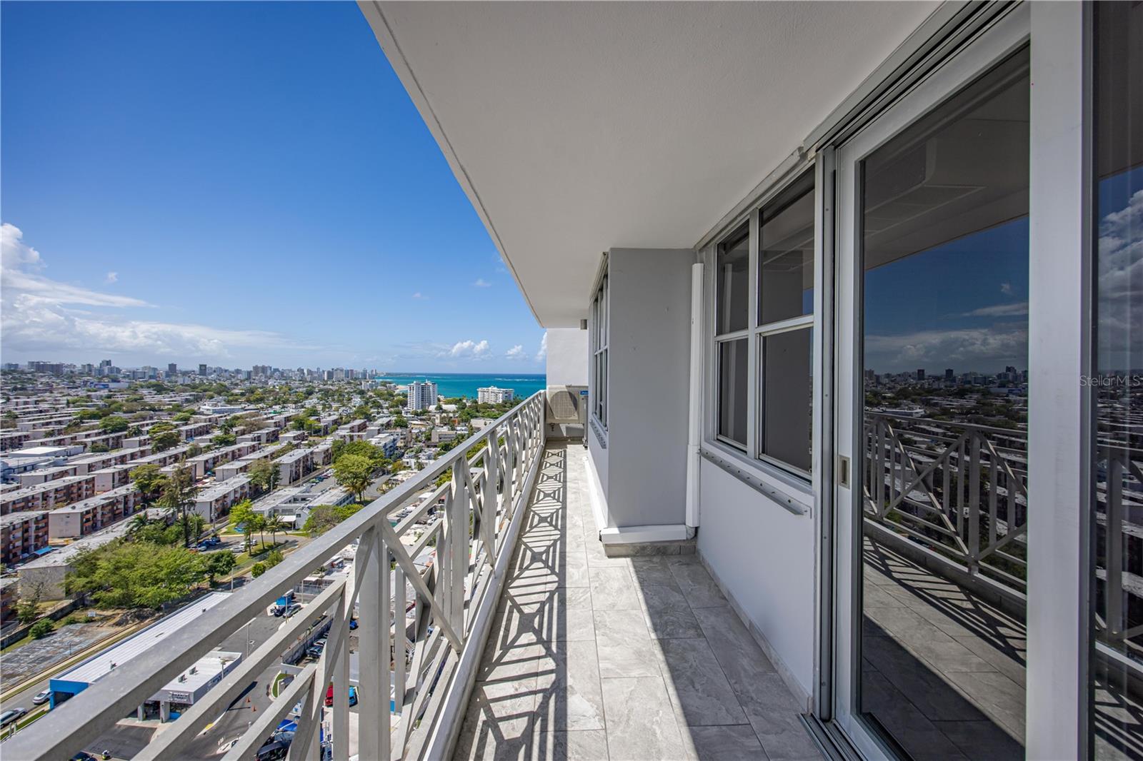 CONDOMINIO PLAZA DEL MAR - Residential