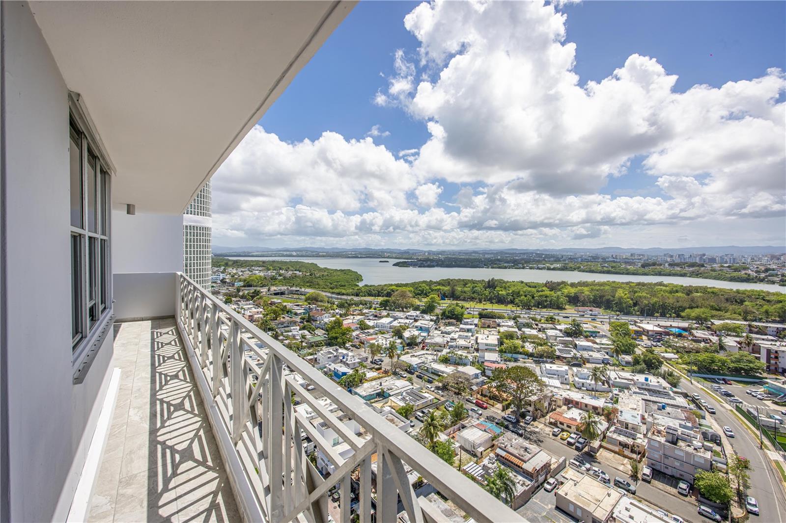 CONDOMINIO PLAZA DEL MAR - Residential