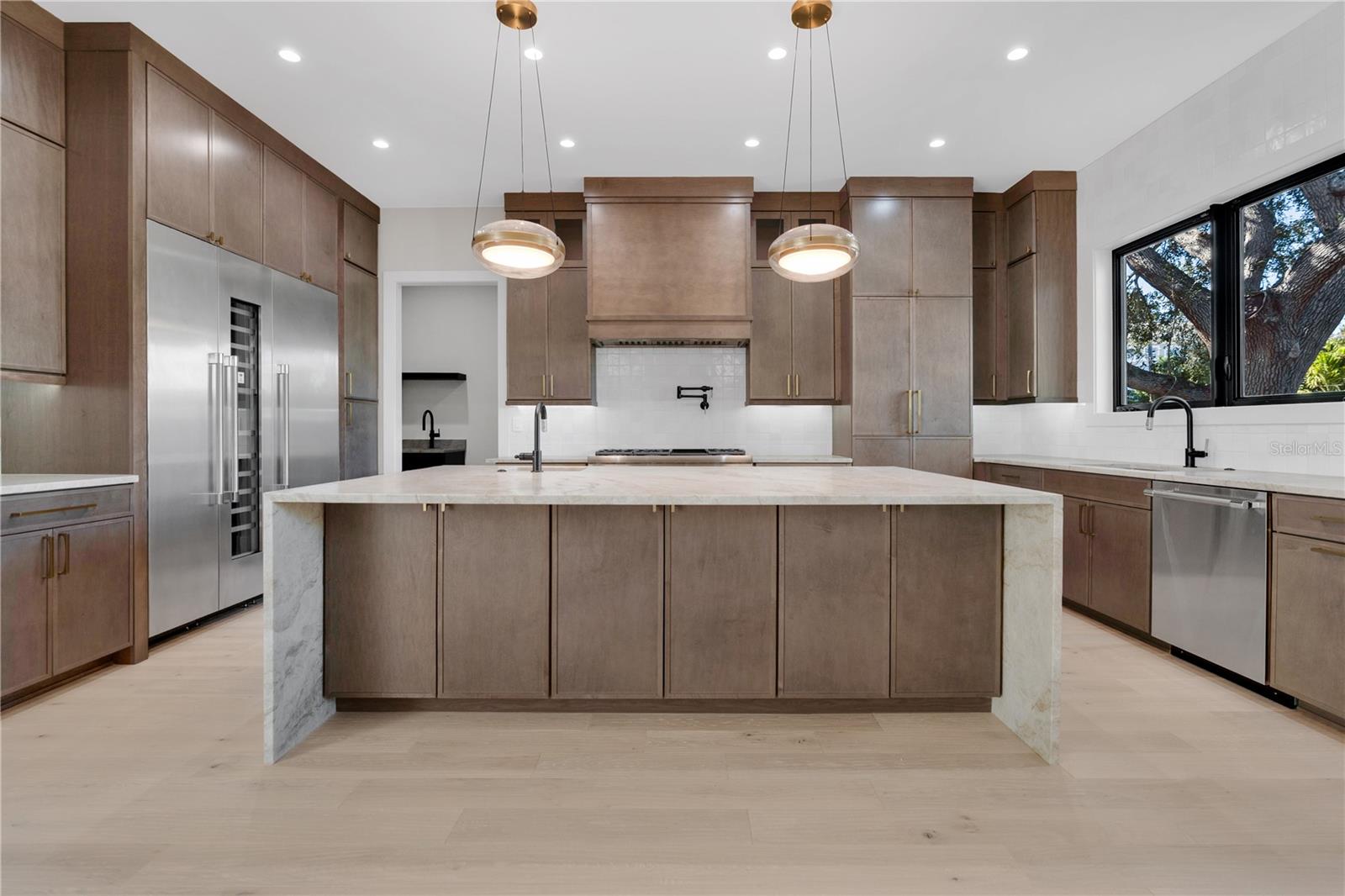 SUNSET PARK ISLES UNIT 3 - Residential