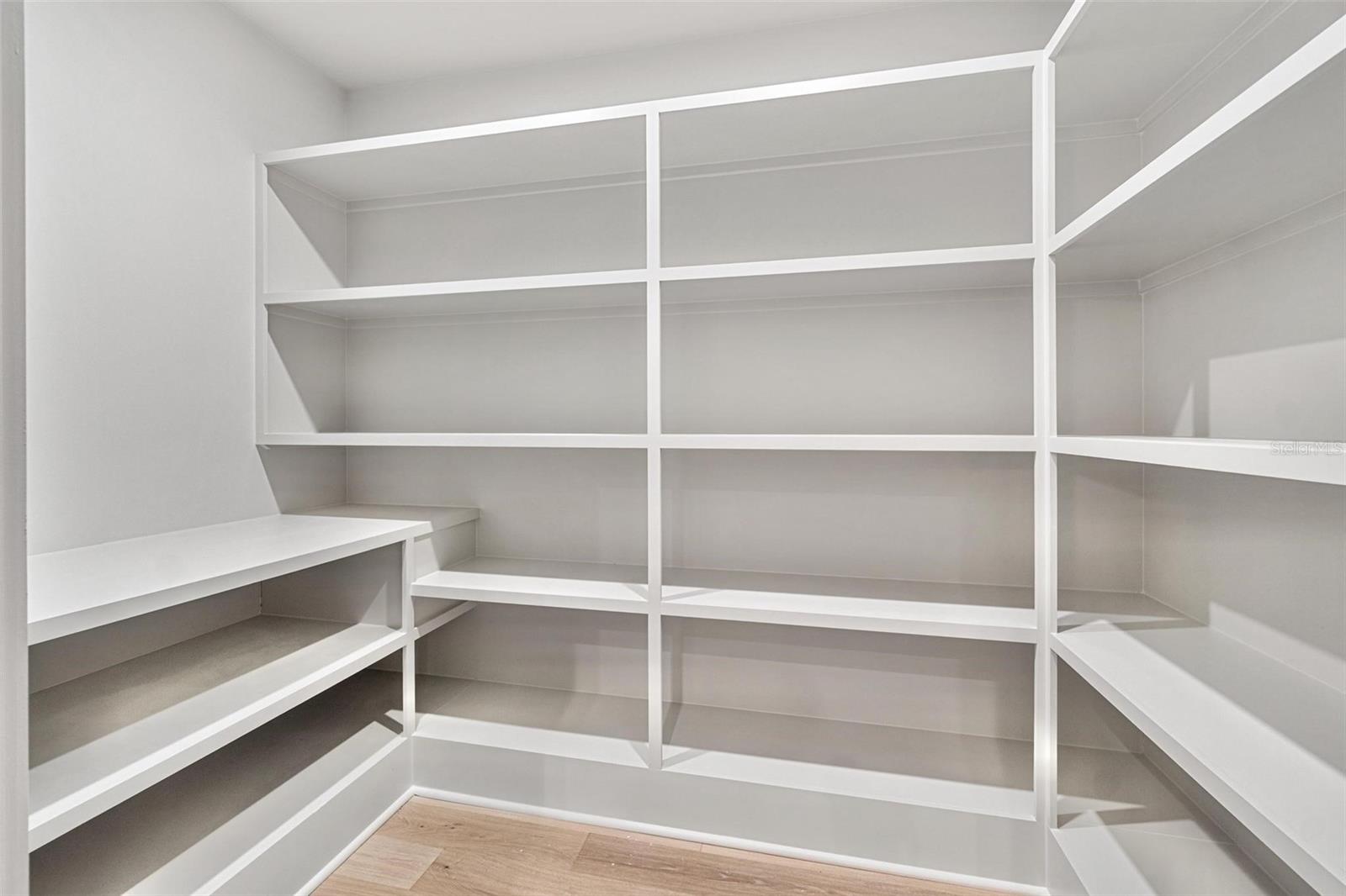 Search Properties for Sale 4 5003 W POE AVENUE