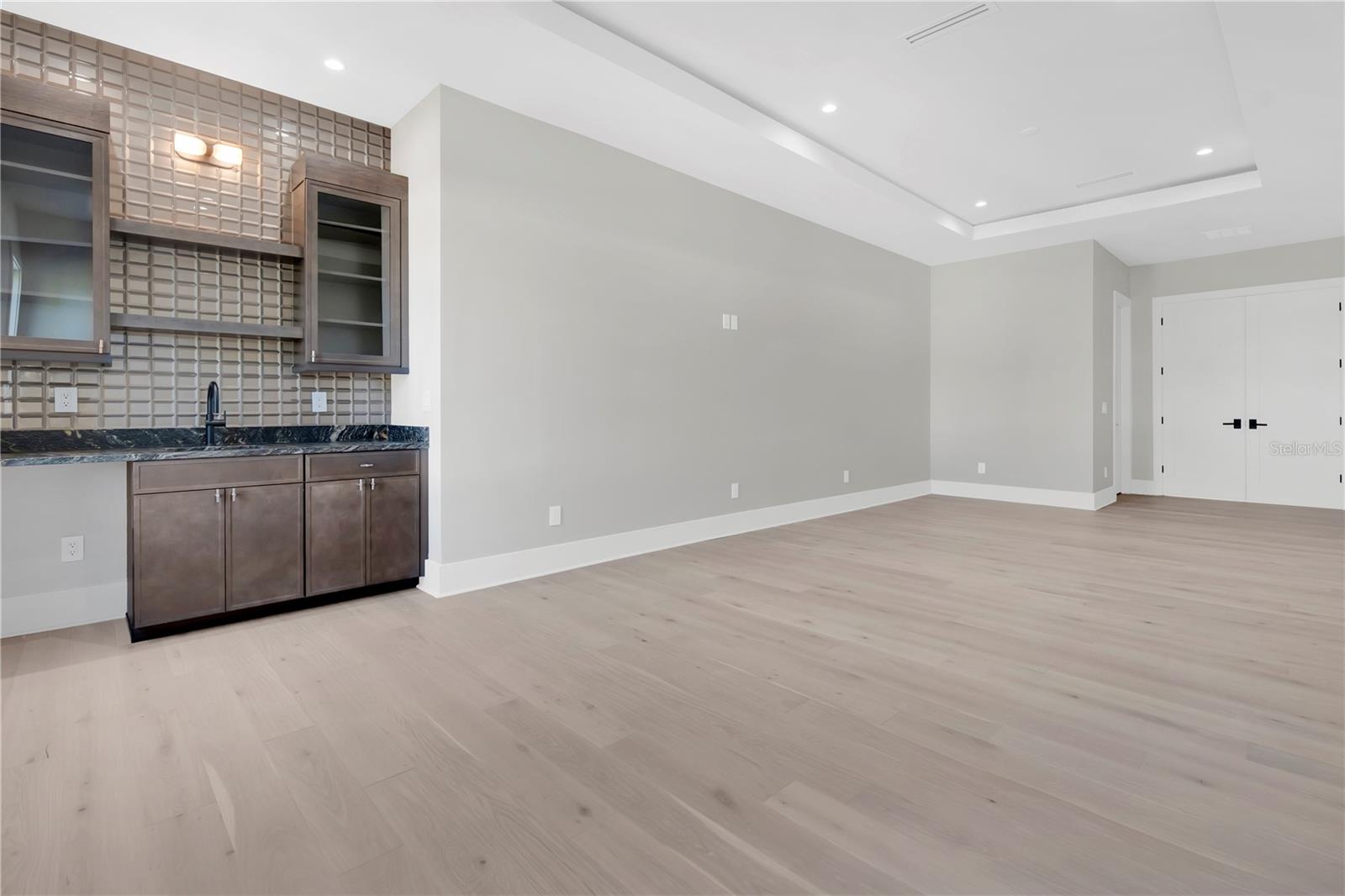 SUNSET PARK ISLES UNIT 3 - Residential