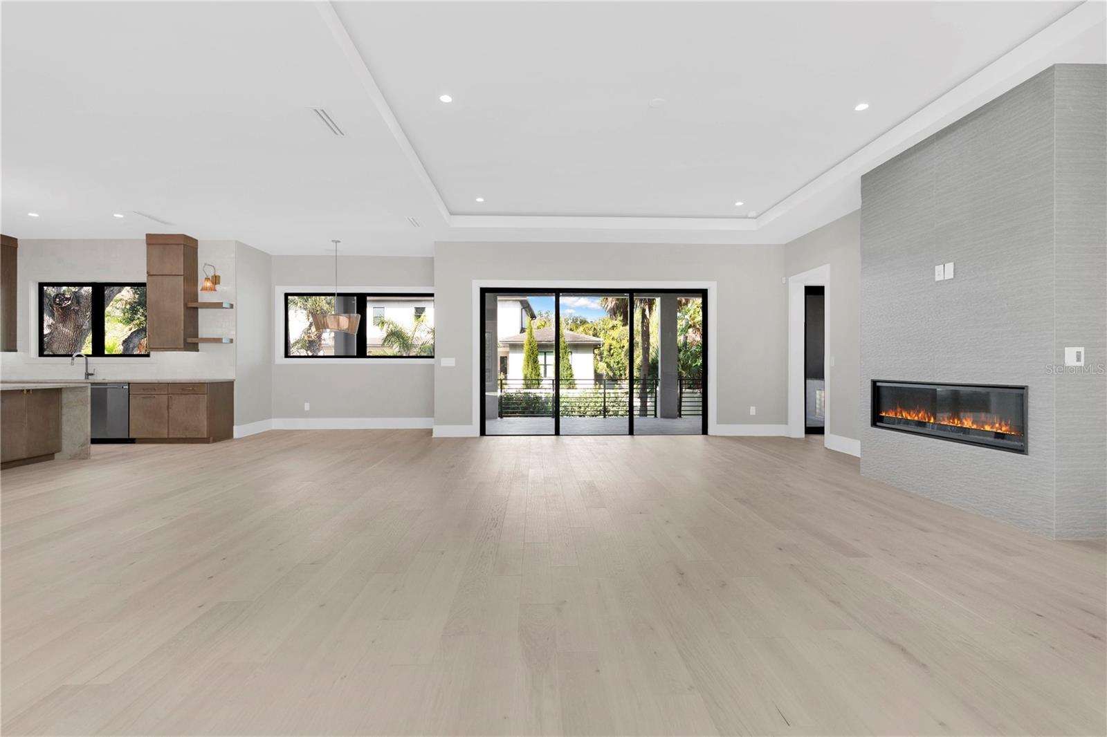 SUNSET PARK ISLES UNIT 3 - Residential