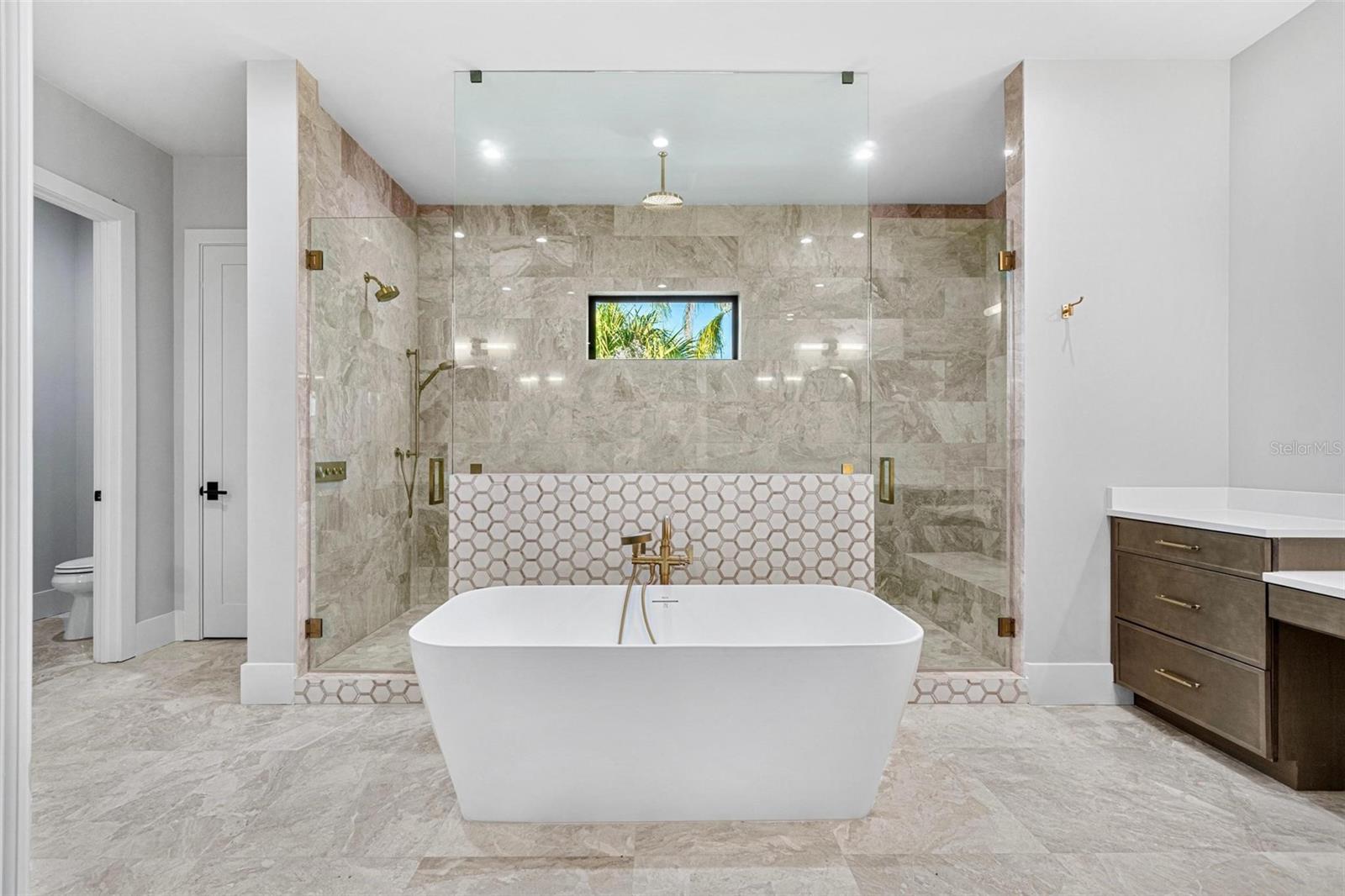 SUNSET PARK ISLES UNIT 3 - Residential