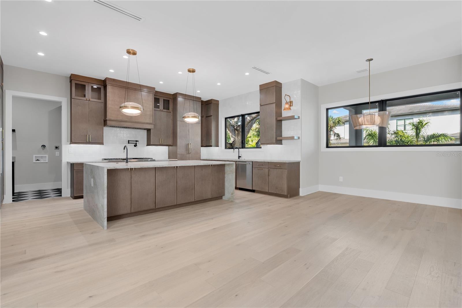 SUNSET PARK ISLES UNIT 3 - Residential