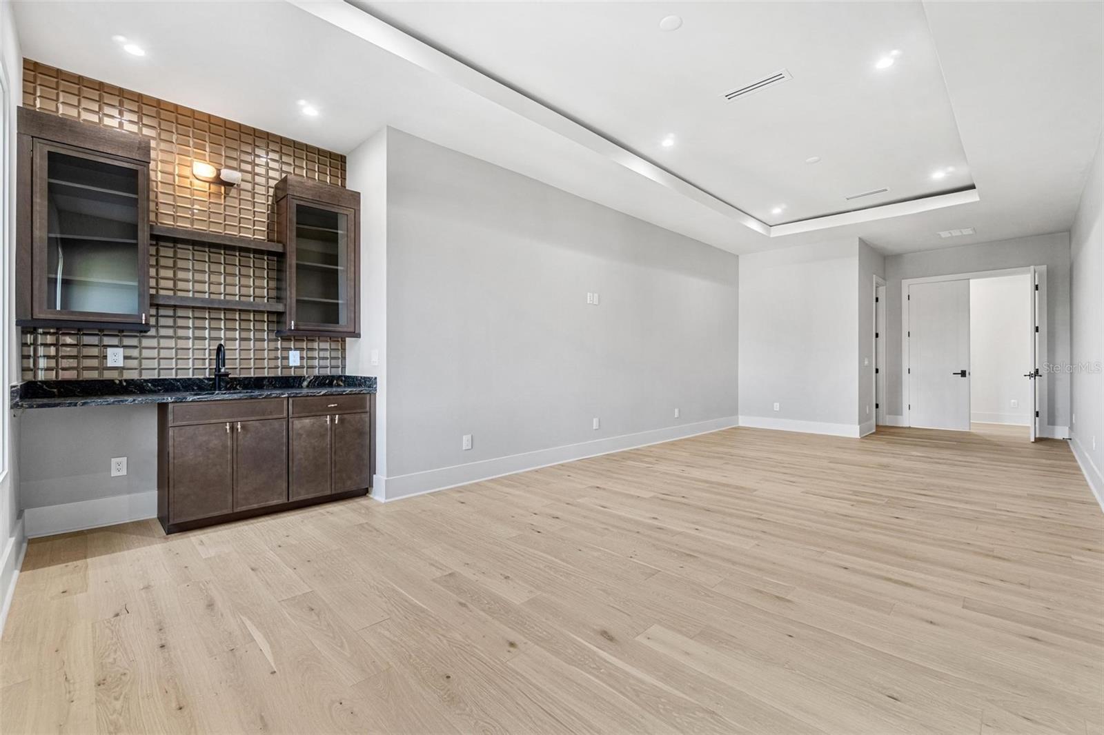 SUNSET PARK ISLES UNIT 3 - Residential