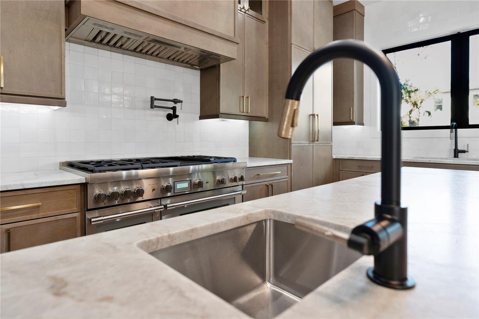 SUNSET PARK ISLES UNIT 3 - Residential