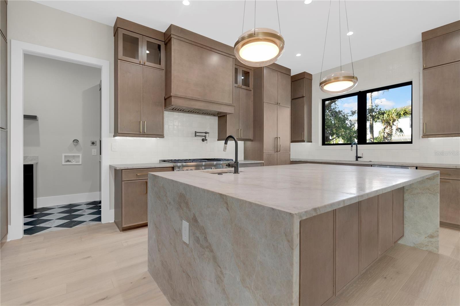 SUNSET PARK ISLES UNIT 3 - Residential