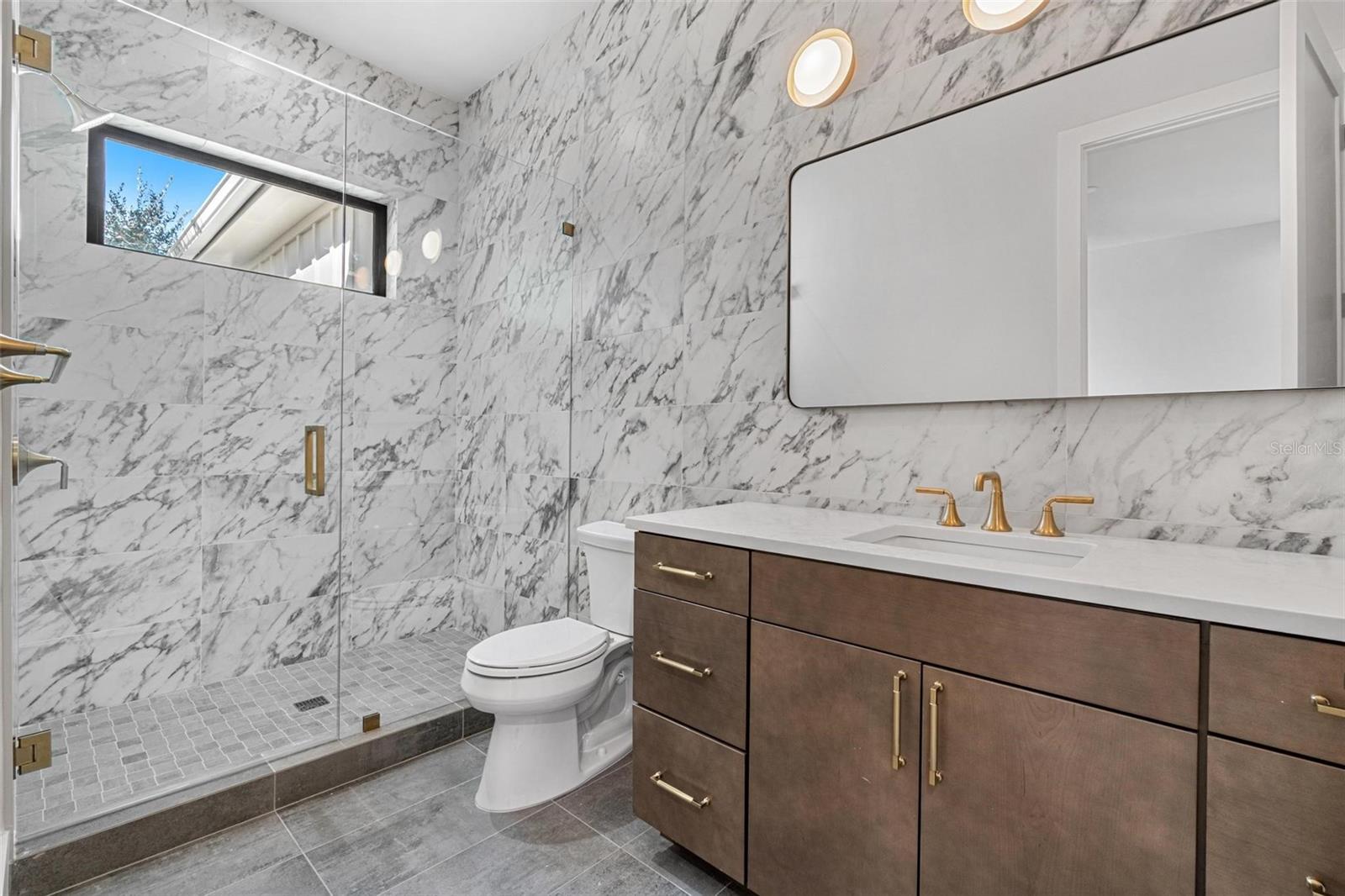 SUNSET PARK ISLES UNIT 3 - Residential