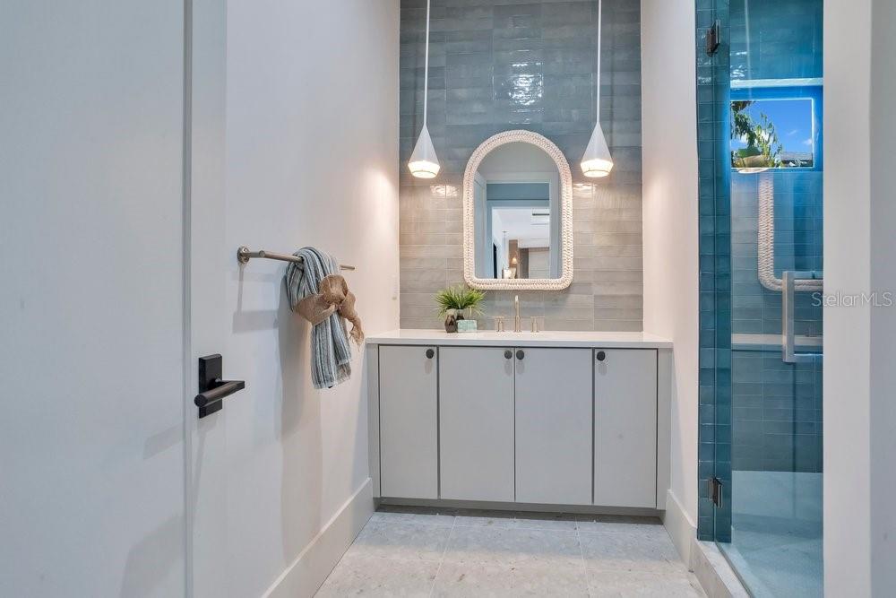 SUNSET PARK ISLES UNIT 3 - Residential