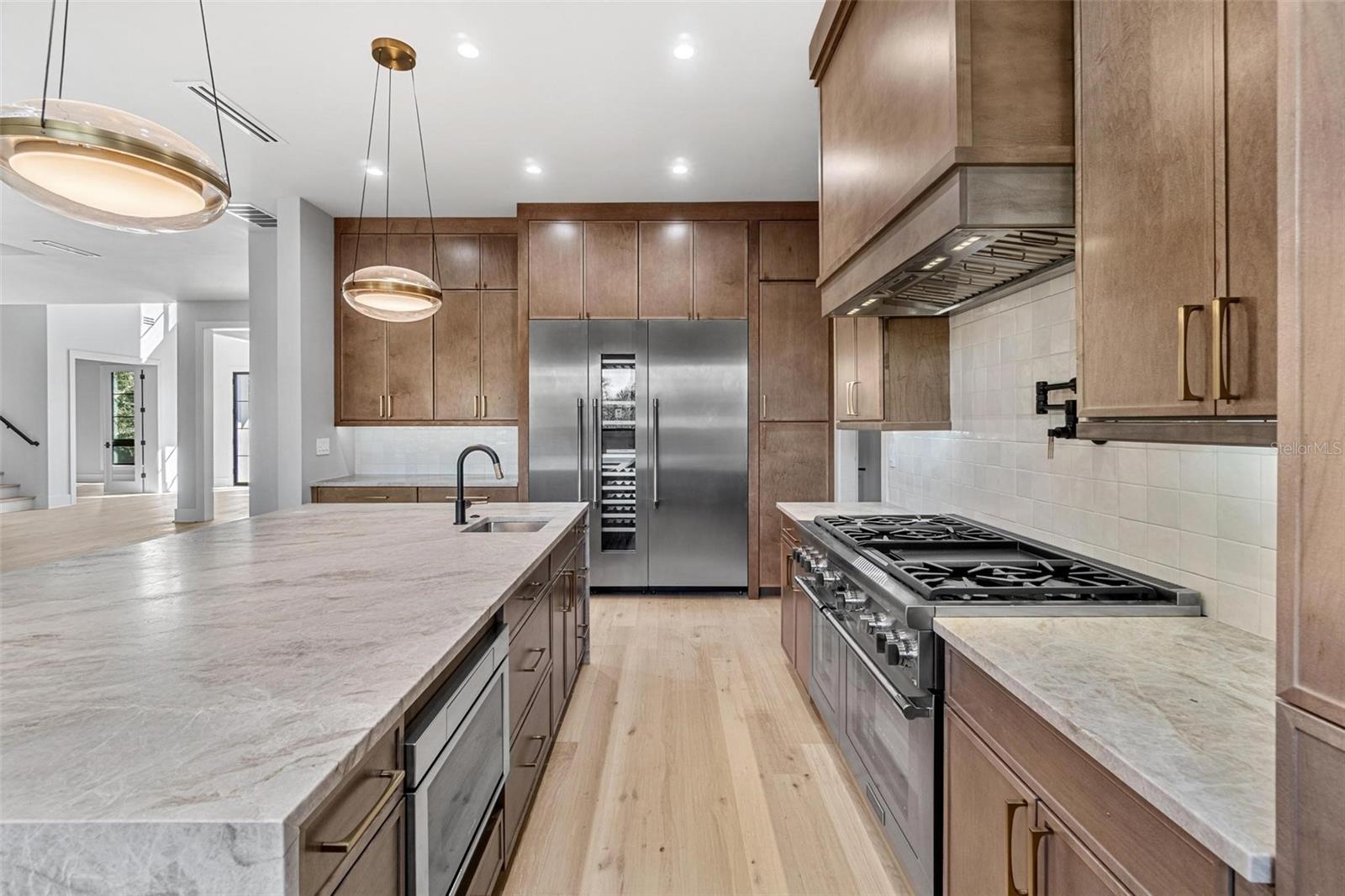 Search Properties for Sale 2 5003 W POE AVENUE