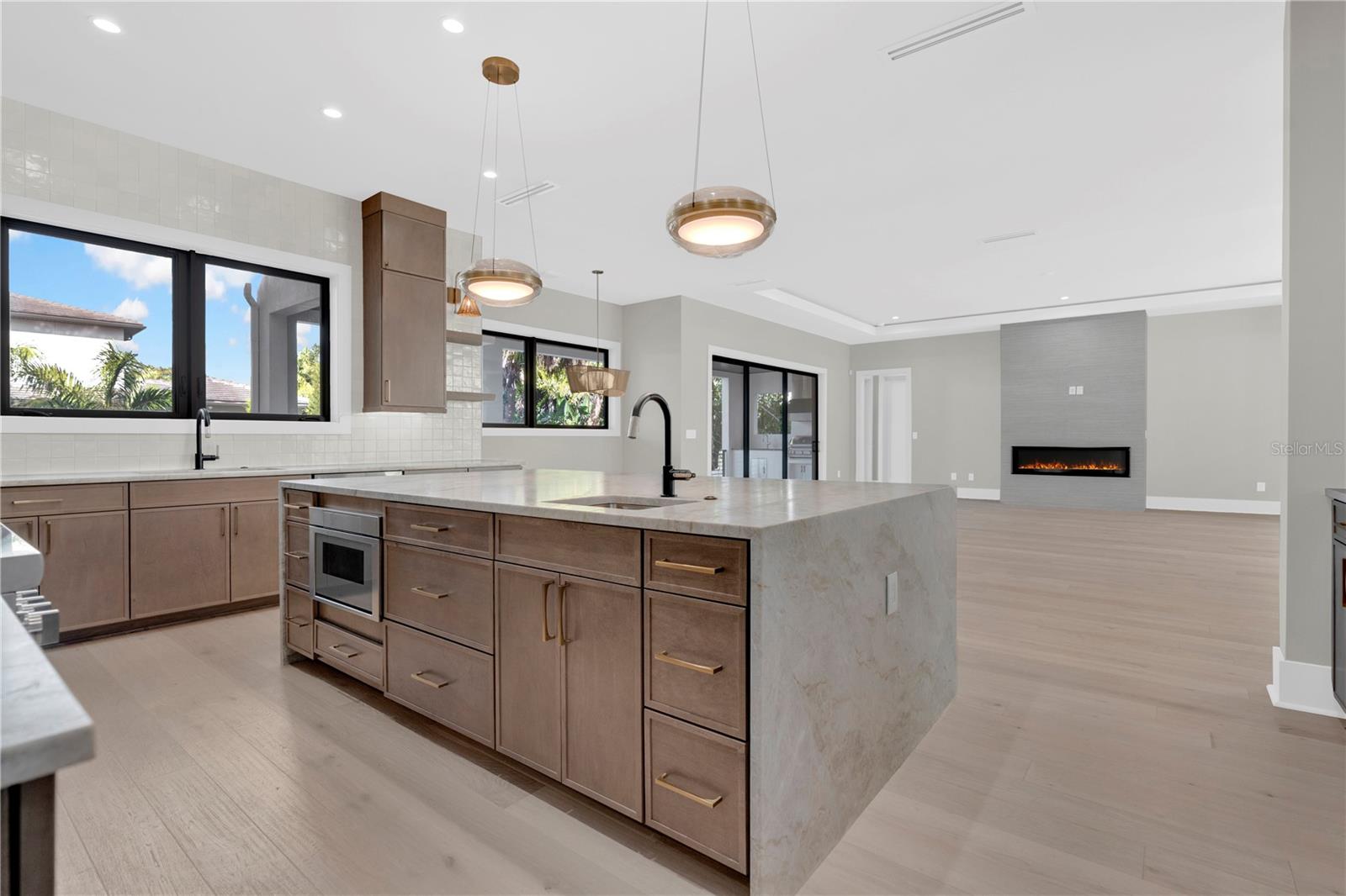 SUNSET PARK ISLES UNIT 3 - Residential