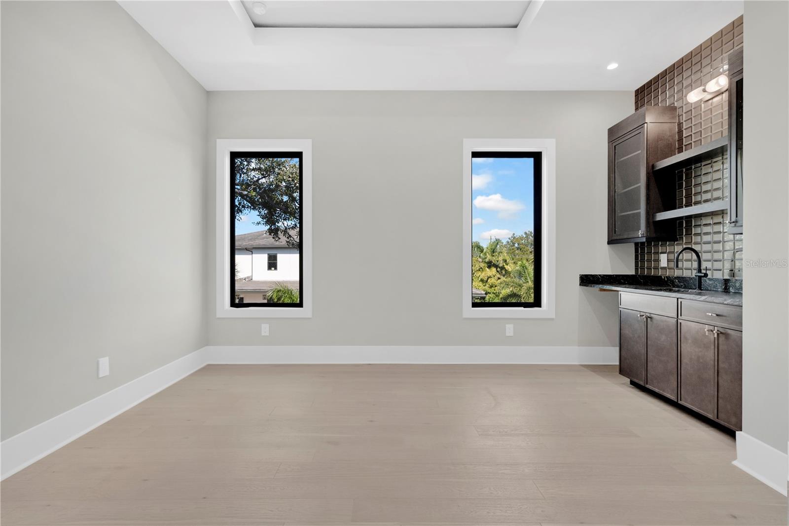 SUNSET PARK ISLES UNIT 3 - Residential