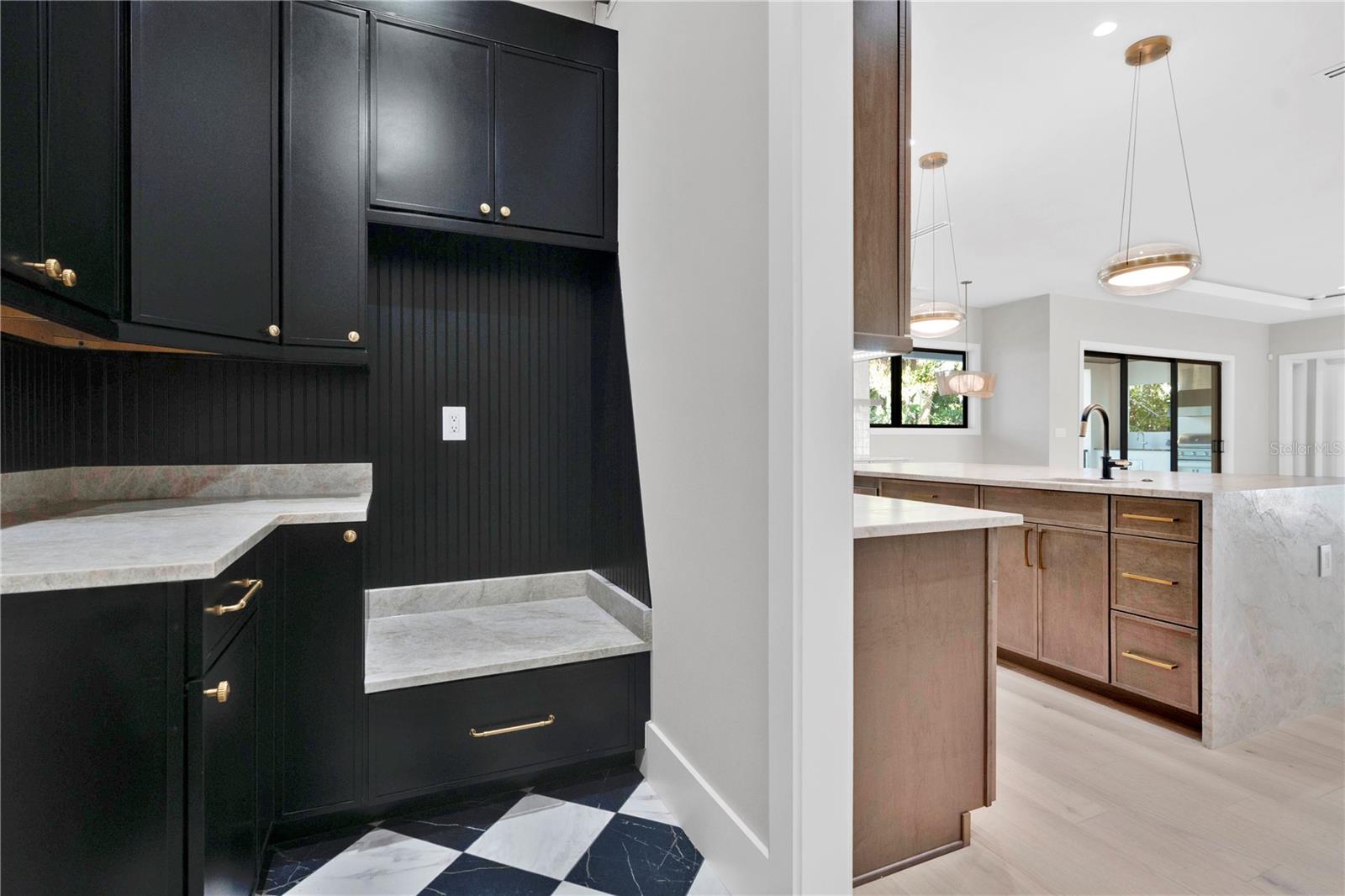 SUNSET PARK ISLES UNIT 3 - Residential