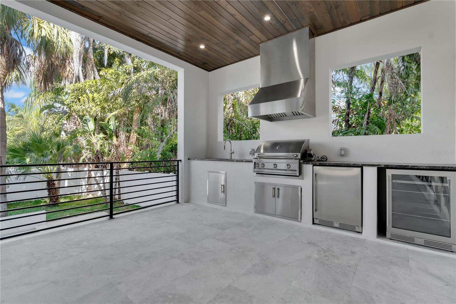 SUNSET PARK ISLES UNIT 3 - Residential