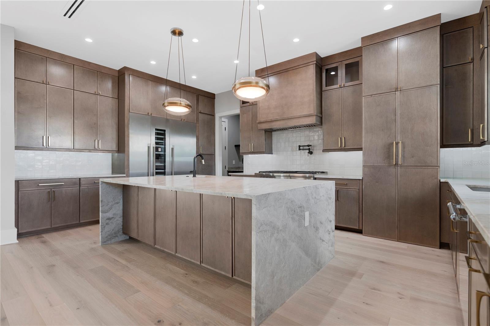 SUNSET PARK ISLES UNIT 3 - Residential