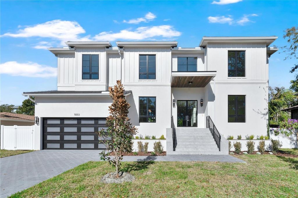 Photo of 5003 W Poe Avenue, Tampa, FL 33629 (MLS # TB8416092)