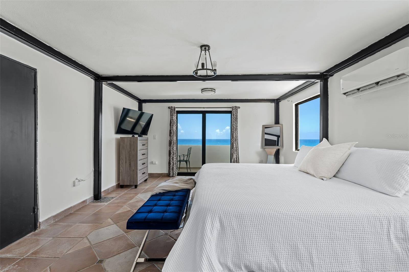 KIKITA BEACH - Residential