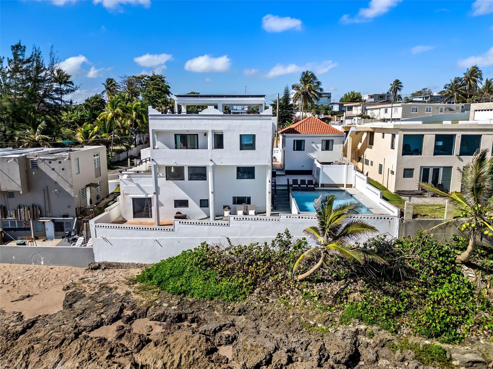 KIKITA BEACH - Residential
